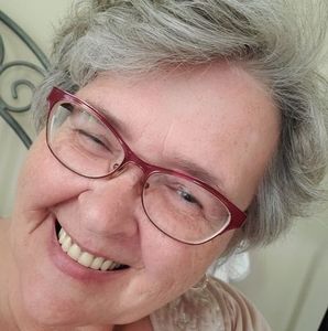 Meet your Posher, Celeste